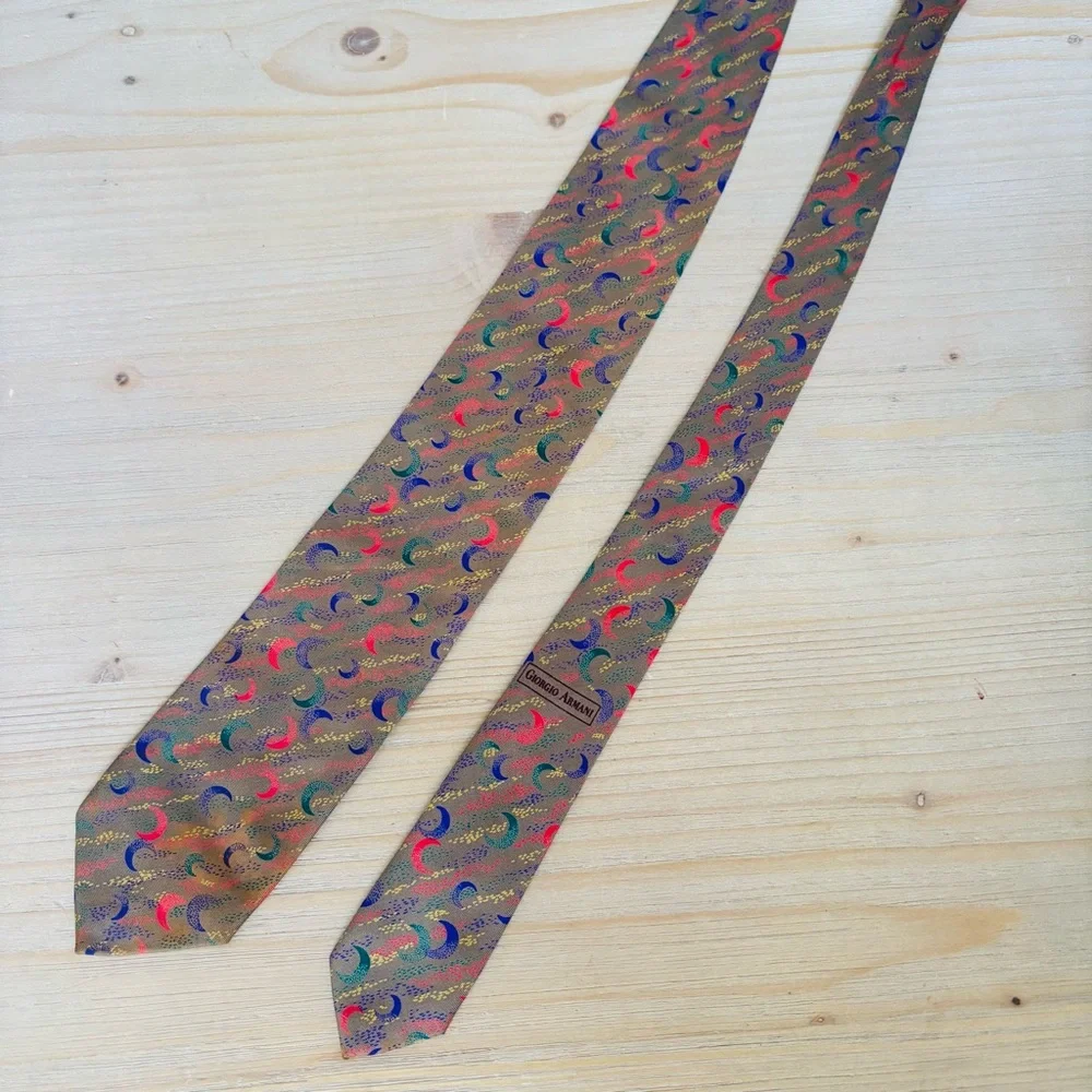 Giorgio Armani Mens Designer Vintage Gold Brown Crescent Moon Abstract‎ Tie Silk
